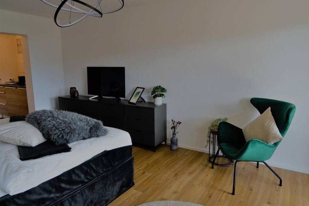 Modernes Apartment Mit Traumhaftem Blick Ins Gruene Braunlingen Exterior photo