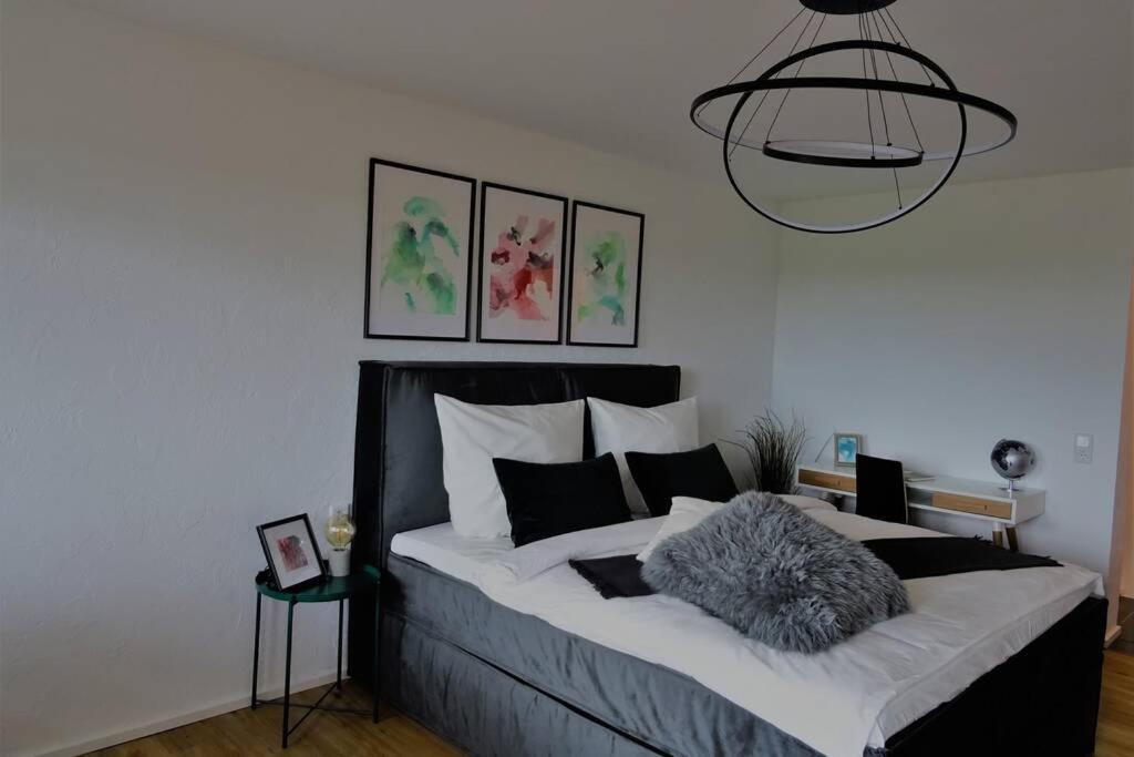Modernes Apartment Mit Traumhaftem Blick Ins Gruene Braunlingen Exterior photo